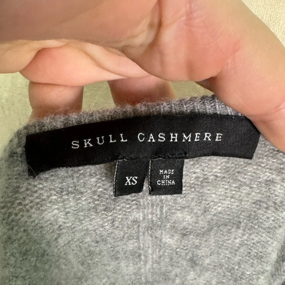 Skull Cashmere Grey Pullover Sweater - Picture 2 of 8